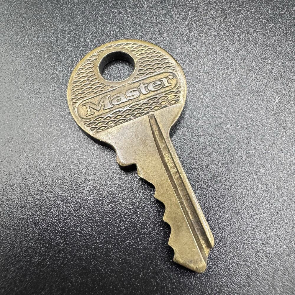 Vintage Round Head Master Lock Co Key Milwaukee #0404 Original Brass Used